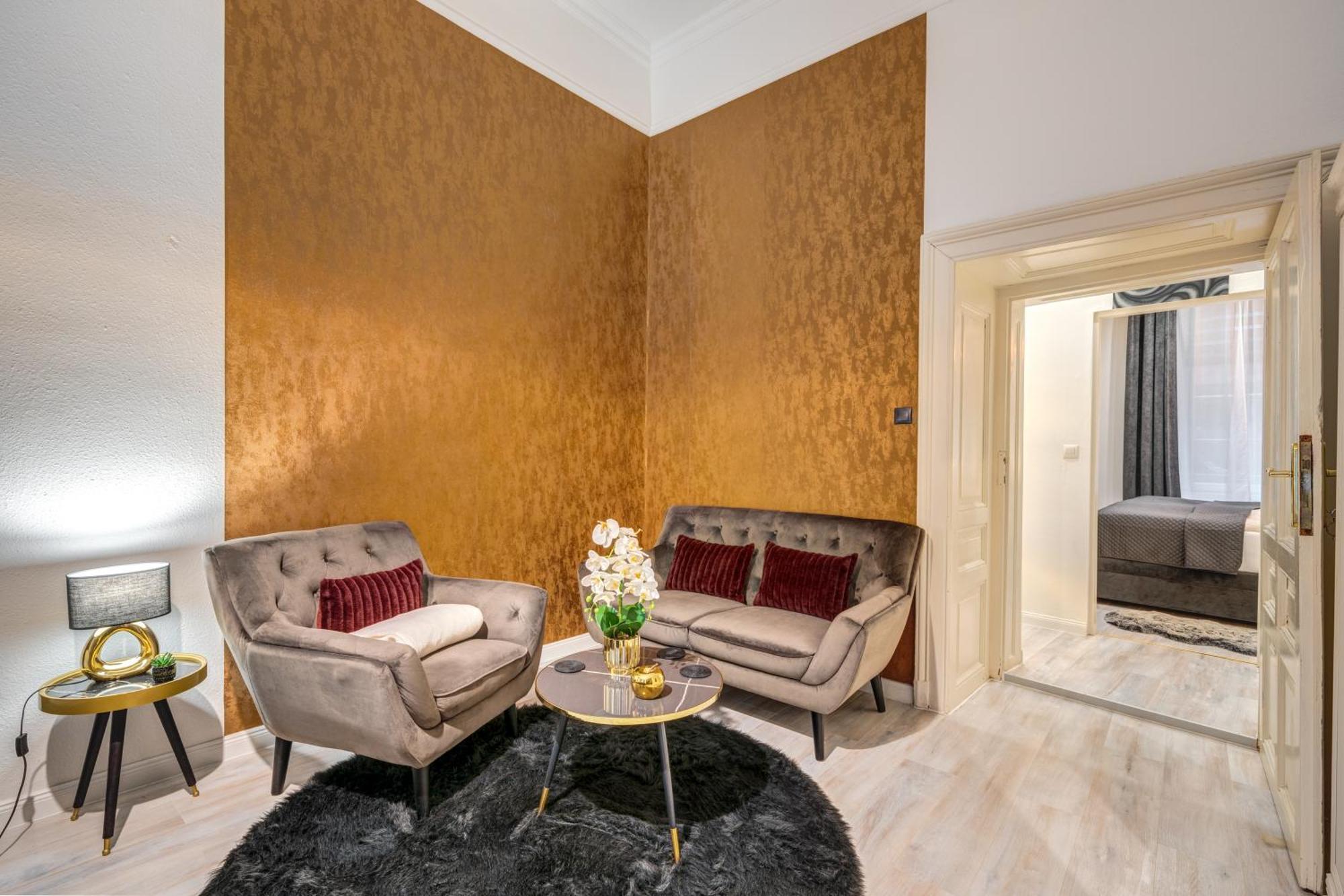 Sweet Dreams At Opera House Downtown Apartment Budapest Ngoại thất bức ảnh